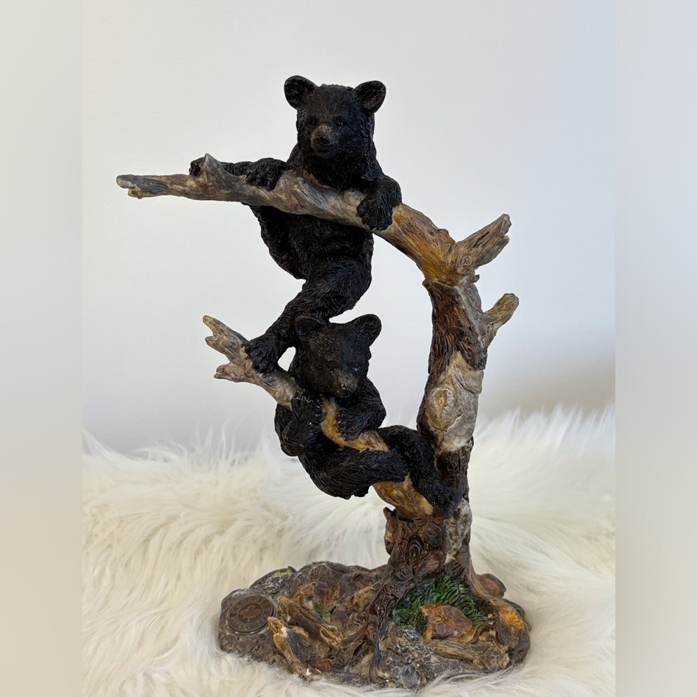 (146)Rustic Black Bear Climbing Sculpture